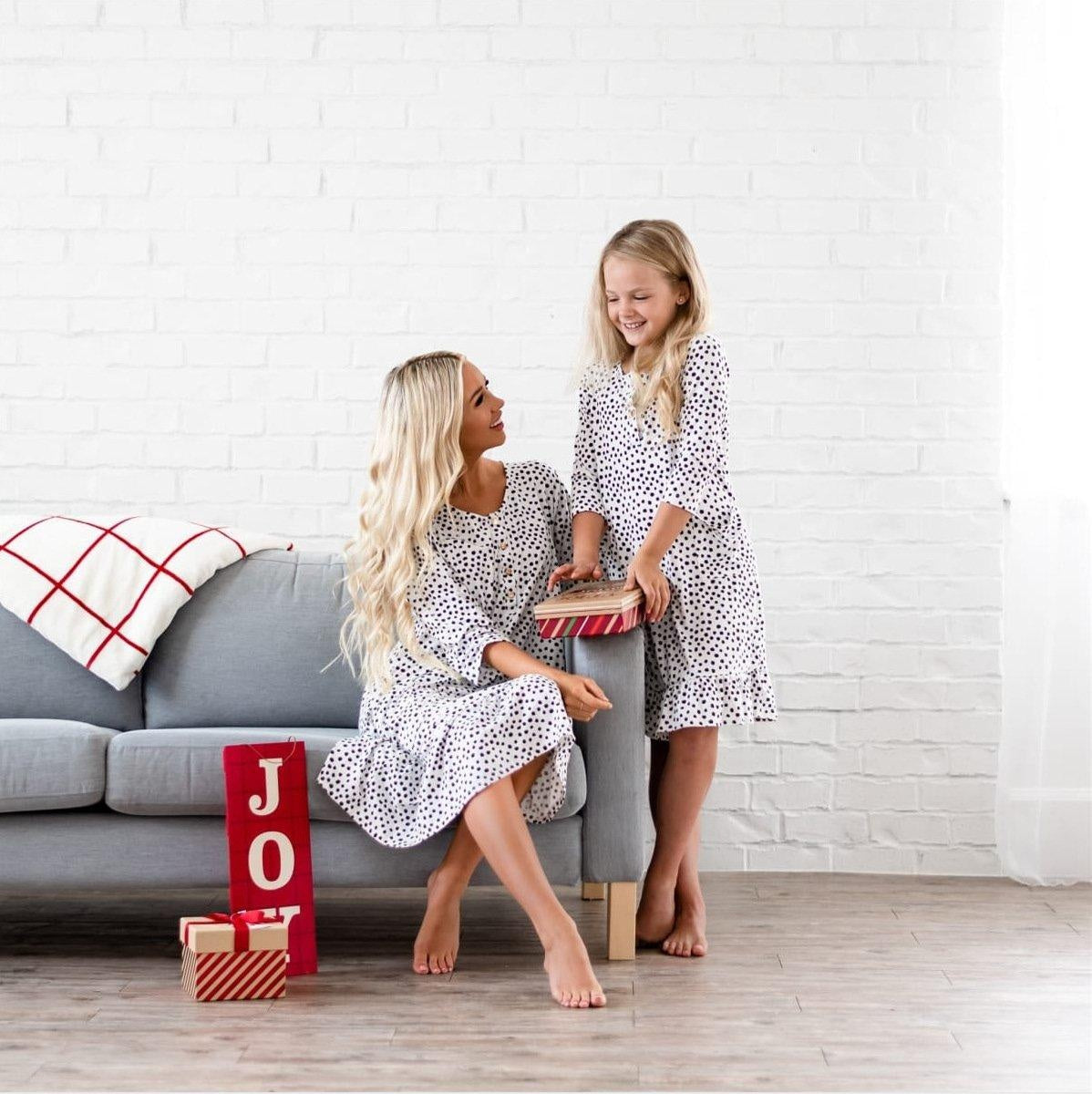 Family Matching Mid-sleeve Pocket Leaf Parent-child Dresses