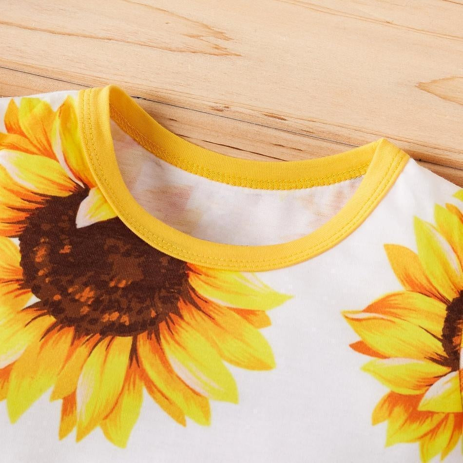 2PCS Cute Sunflower Allover Baby Jumpsuit