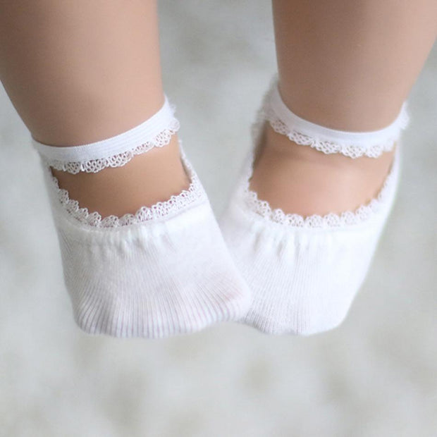 Cute Lace Design Socks for Baby - MomyMall 3-6Months / White