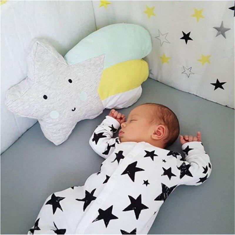 Lovely Stars Printed Baby Jumpsuit - MomyMall