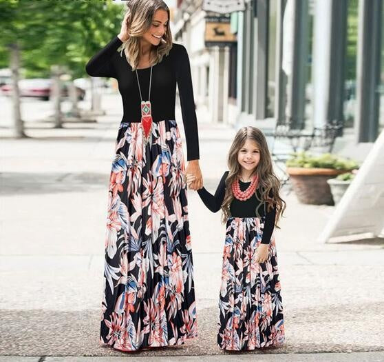 Family Matching New Long Sleeve Printed Mother Daughter Dresses - MomyMall
