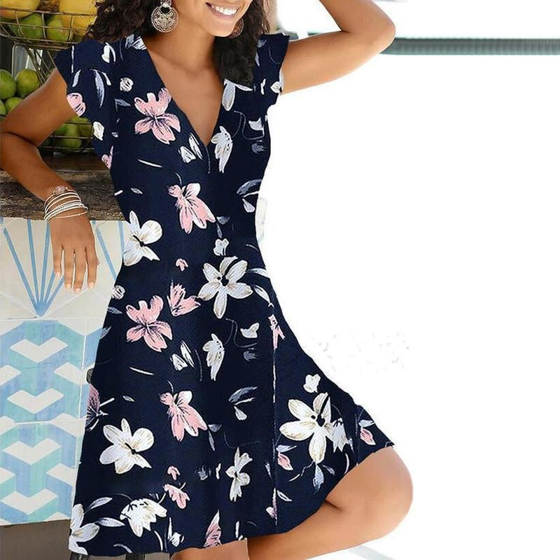 V-Neck Floral Plus Size Skater Dress - Short Sleeve Vintage Mini Dress