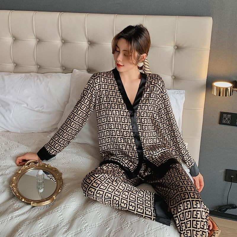 Satin Long Sleeve Geometric Print PJ Sleepwear Set - MomyMall