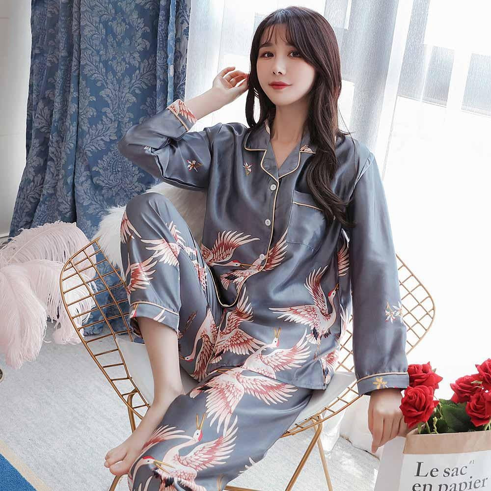 Plus Size Satin Printed 2 Piece Piped Pyjamas - MomyMall