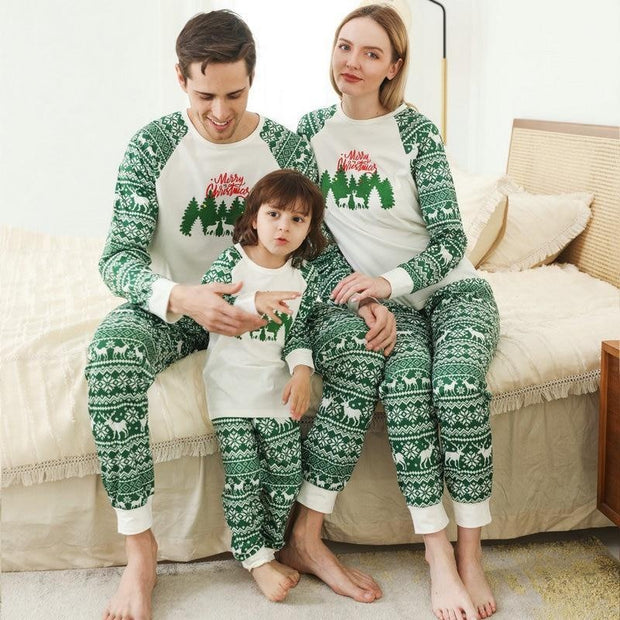 Family Matching Merry Christmas Tree Printed Pajamas Sleepwear - MomyMall