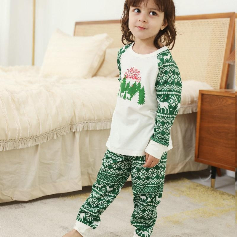 Family Matching Merry Christmas Tree Printed Pajamas Sleepwear - MomyMall