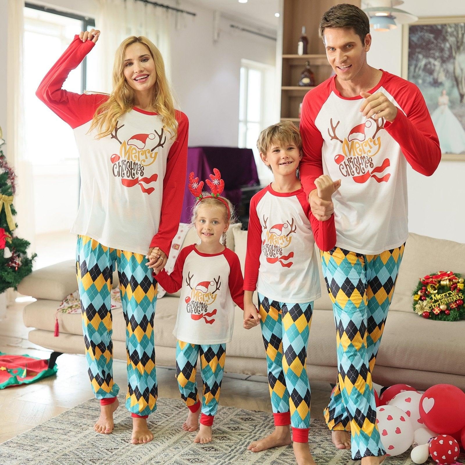 Family Matching Christmas Parent-child Pajamas Suits Set - MomyMall