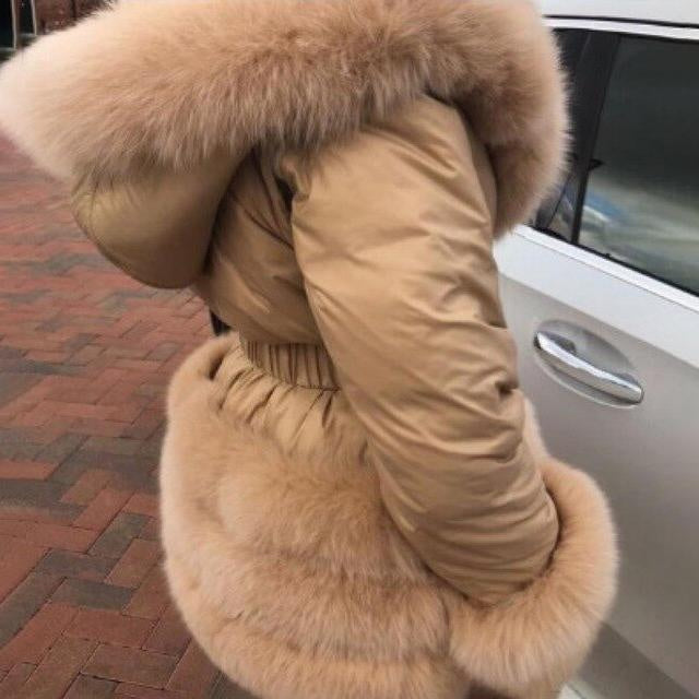 Faux Fur Trim Down Winter Down Coat With Hood and Belt