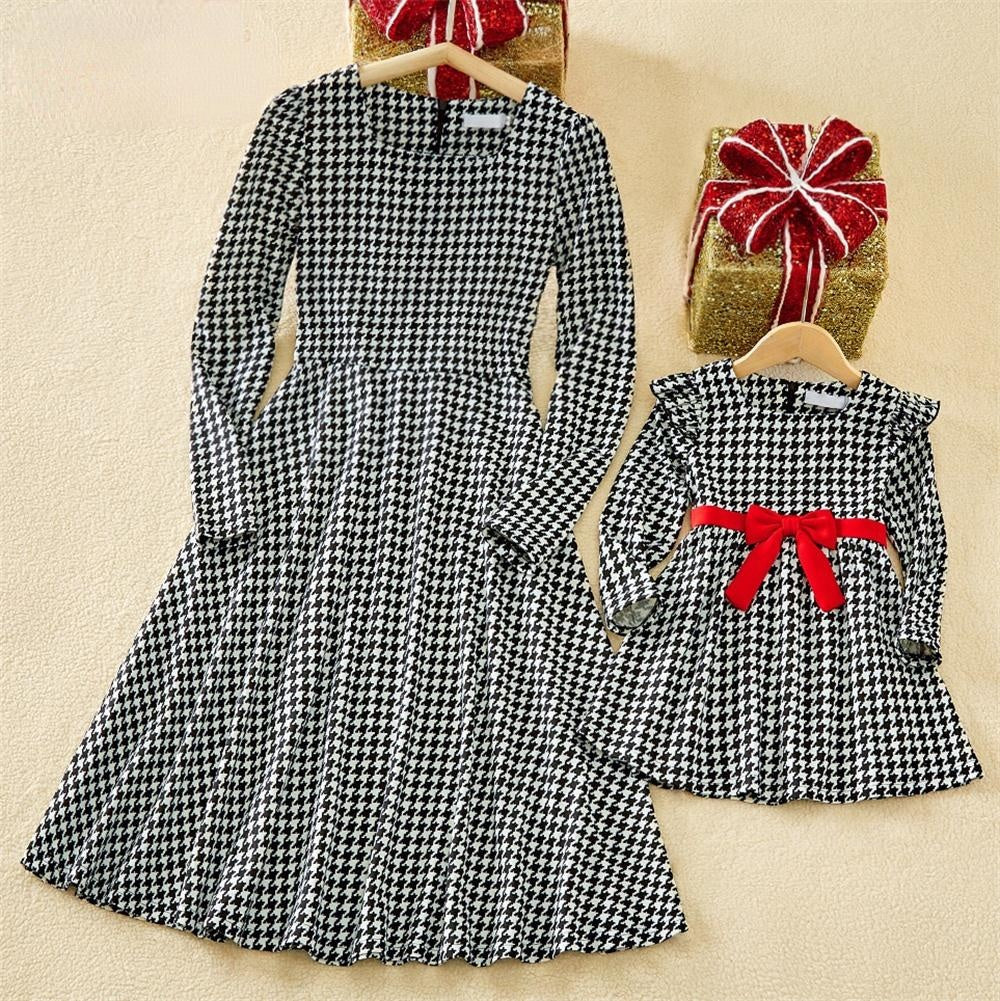 Family Matching Autumn Fashion Print Bow Mom Daughter Dresses - MomyMall