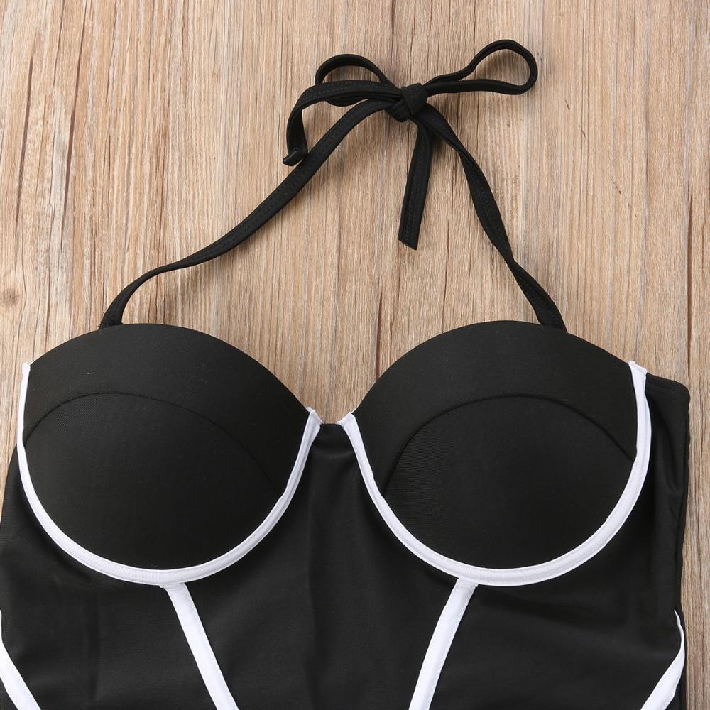 Maillot de bain une pièce noir et blanc