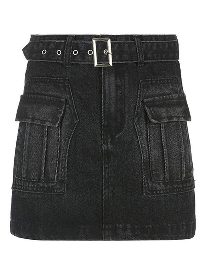 Mini-jupe en denim avec poche à ceinture et boucle