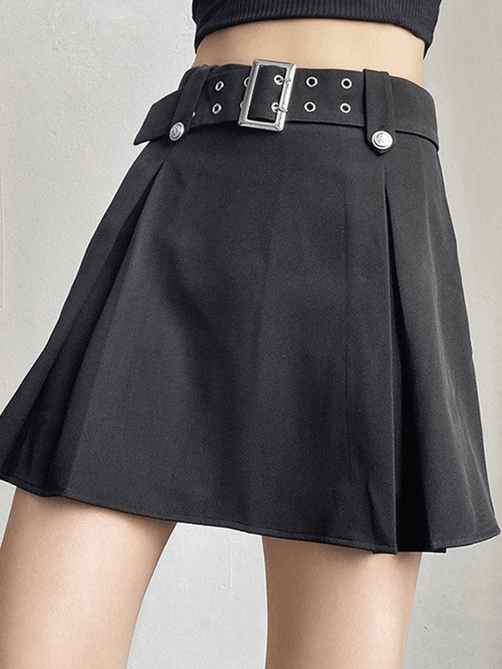 Buckled Belt Pleated Mini Skirt