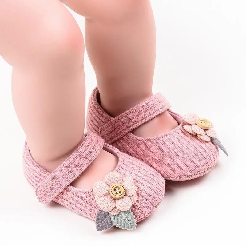 Button Flower First Walker Shoes