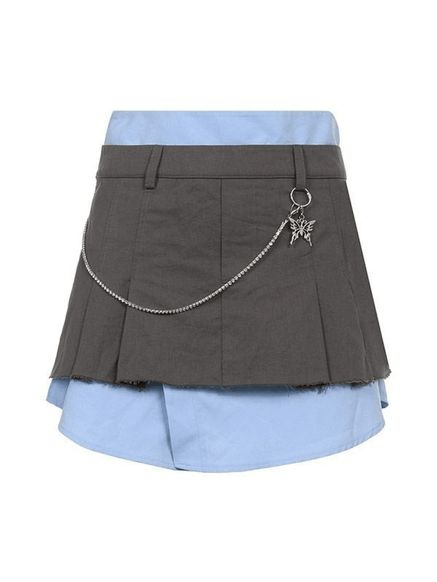 Mini-jupe cargo plissée en patchwork ornée de chaînes