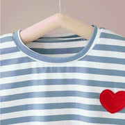 T-shirt marinière à mini cœurs rayés