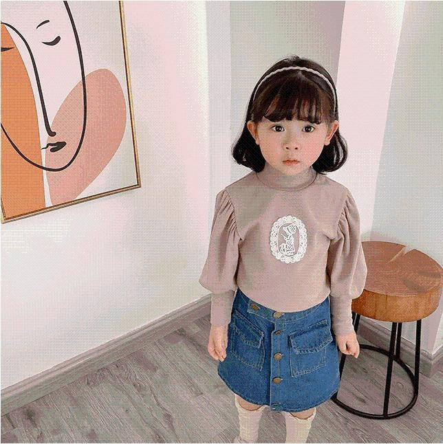 Embroidered Lace Pattern Sweatshirt