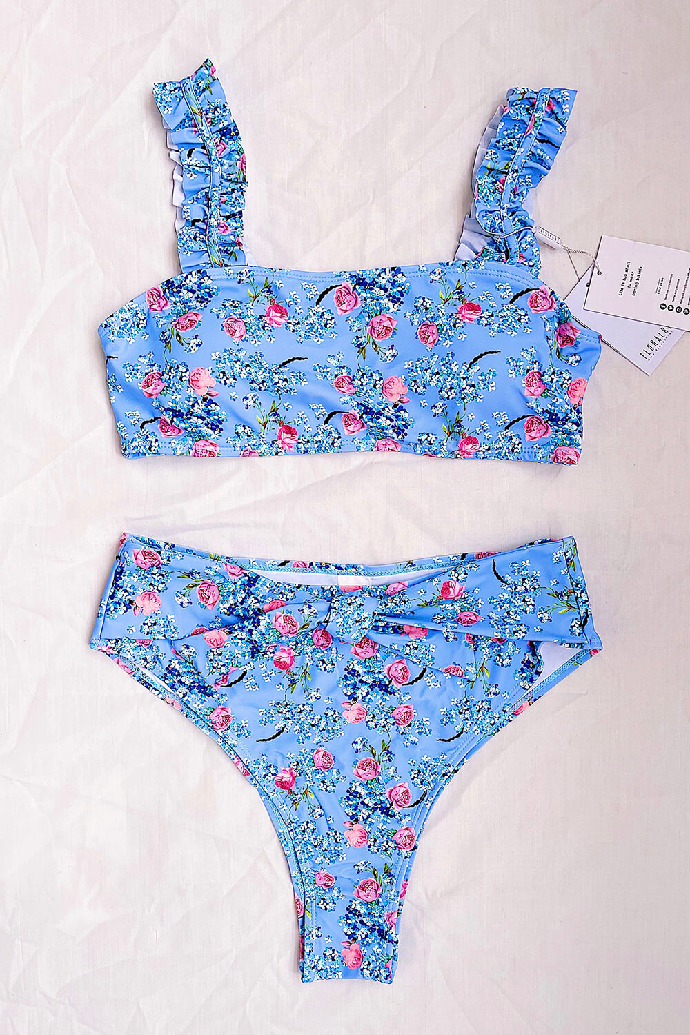 Bandeau-Bikinioberteil mit Blumenmuster und gerüschten Trägern