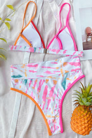 Rosafarbenes, geripptes Triangel-Bikinioberteil mit Batikmuster