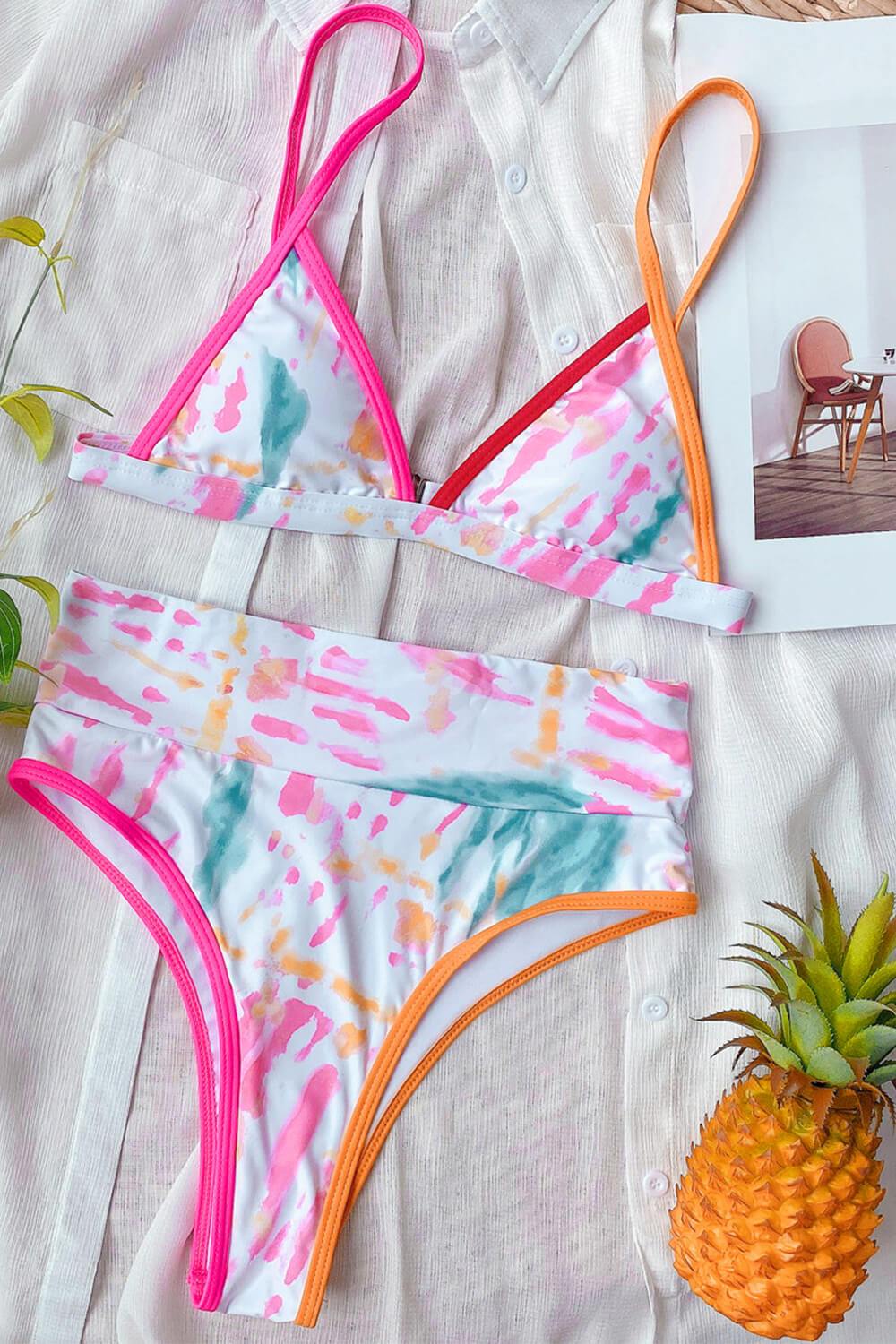 Haut de bikini triangle côtelé rose tie-dye