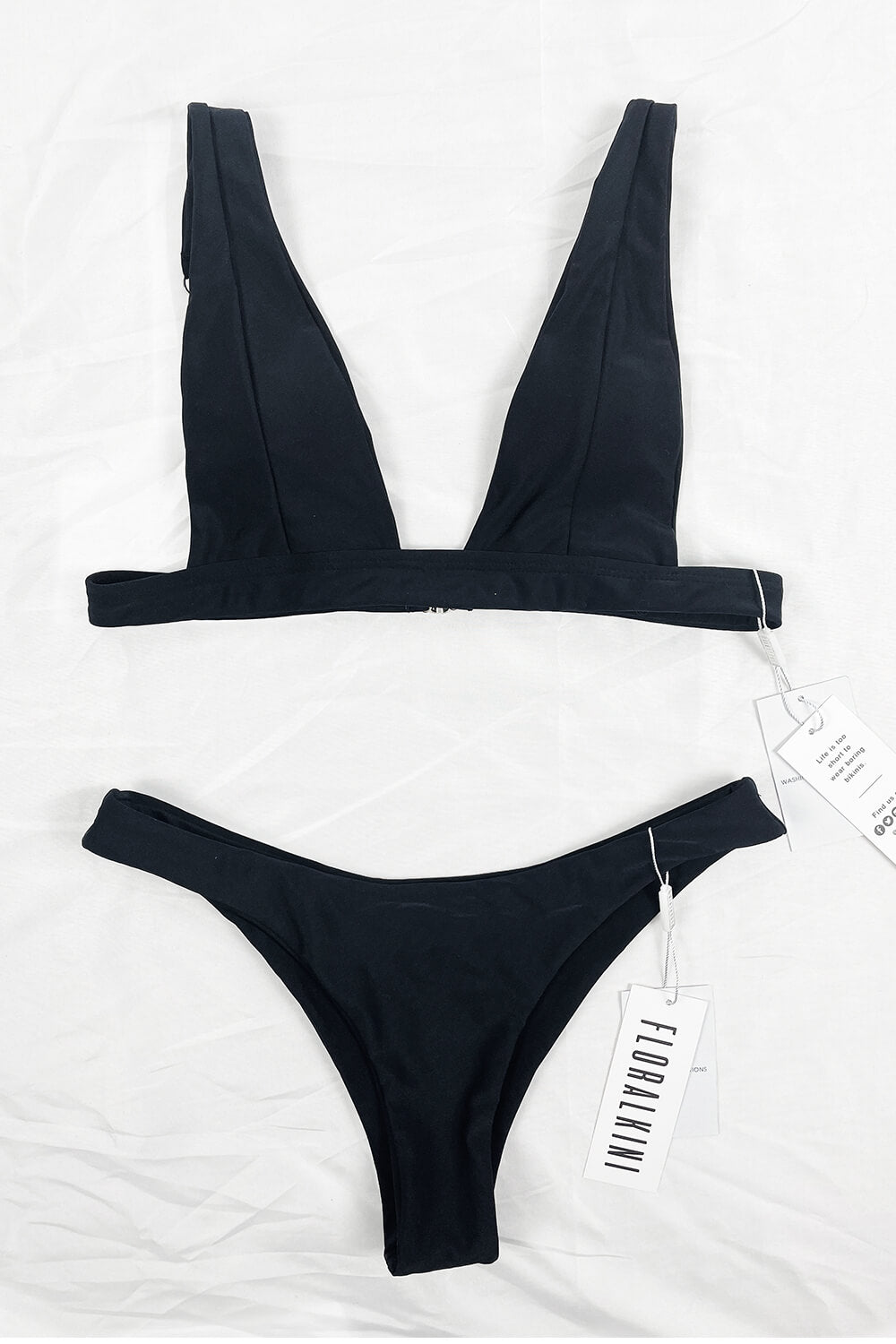 Schwarze Bikinihose mit hohem Bund