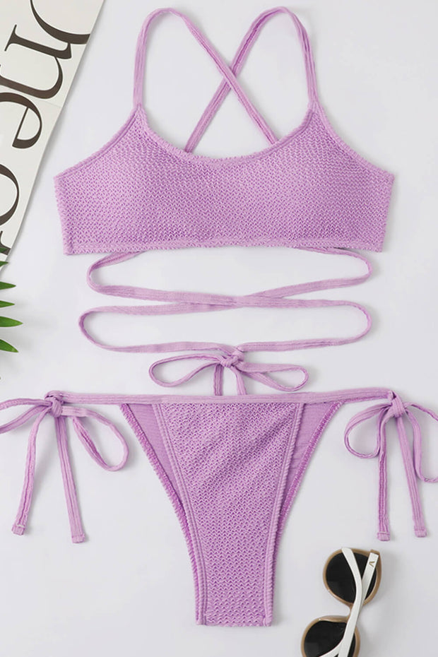 Haut de bikini violet froissé à encolure dégagée