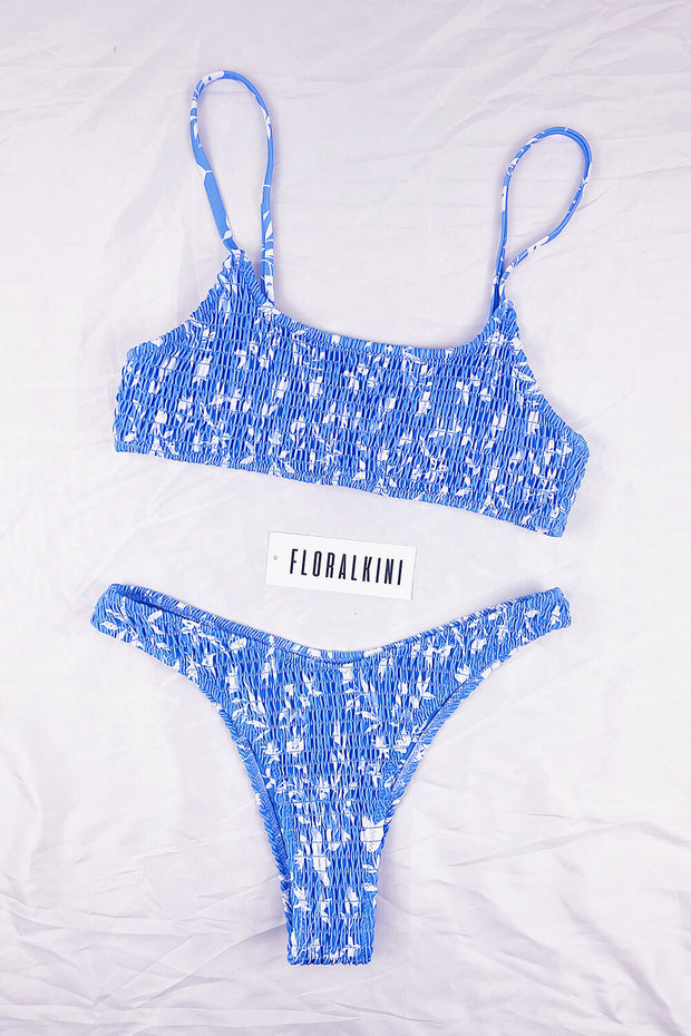 Sky Blue Leaves Print Ruched Scoop Crop Bikini Top - MomyMall