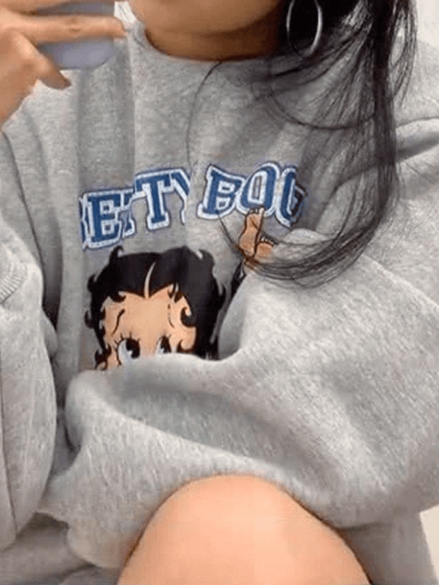 Long Sleeve Cartoon Graphic Sweatshirt - MomyMall