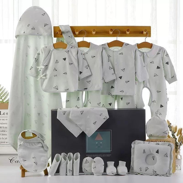 Newborn Baby Cotton Gift Set - MomyMall 22 Pieces / Green
