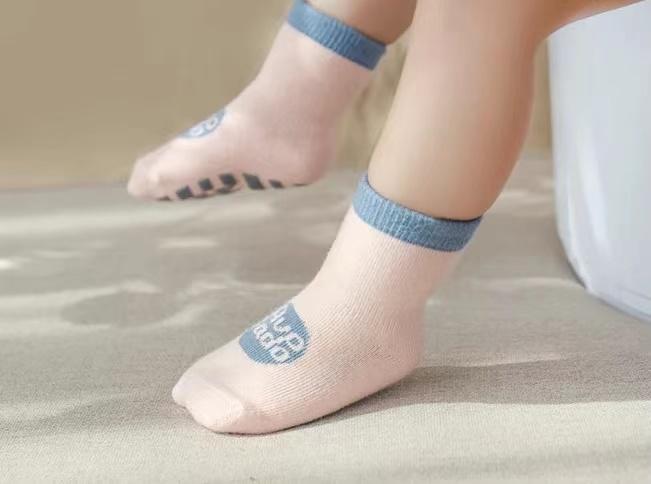 Niya Fruits Non-Slip Socks - MomyMall