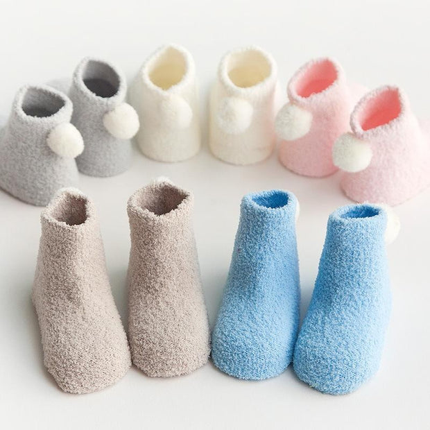 Pompom Plush Winter Baby Socks [Set of 3] - MomyMall