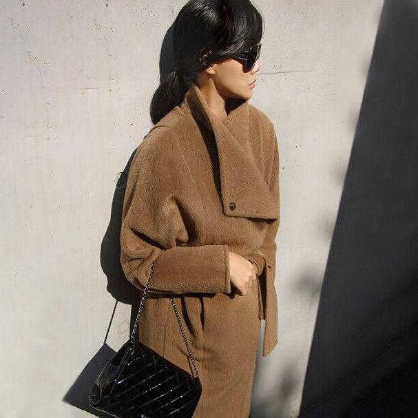 Oversized Thick Wool Coat With Belt