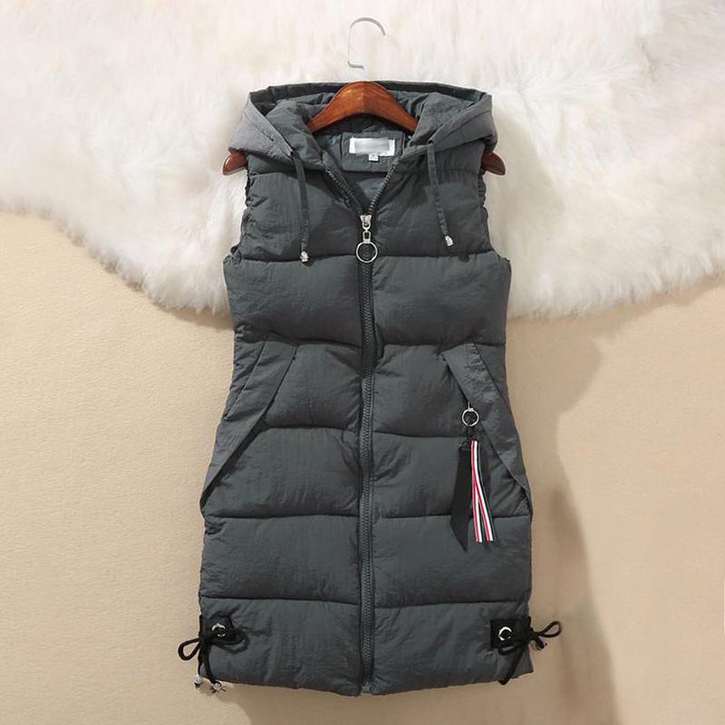 Plus Size Puffer Vest With Zip Pockets & Hood