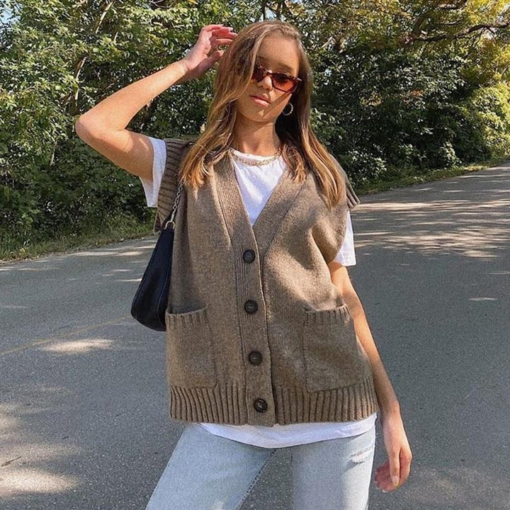 Button Up Knit Gilet Vest with Pockets