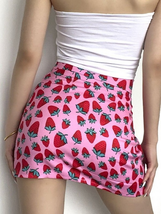 Strawberry Print Slit Mini Skirt - MomyMall