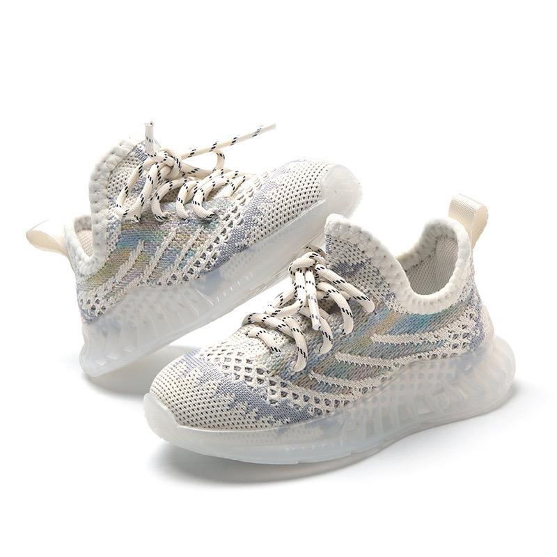 Yancy Flyknit Gradient Sneakers